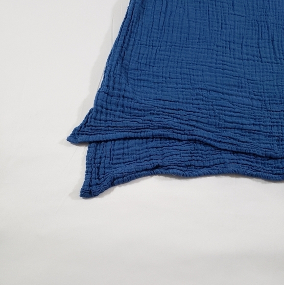 Aloha Blue Textured V-Neck Tank Top Lightweight Size S/M 100% Cotton - Picture 3 of 8